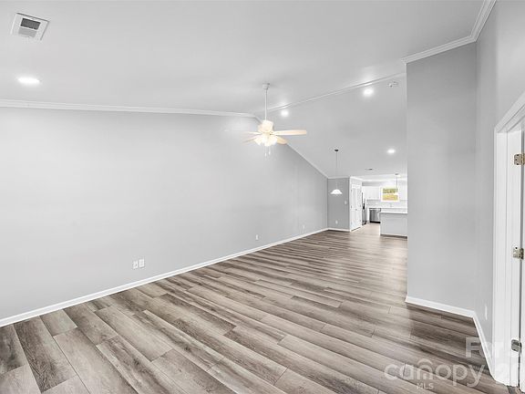 4th image of 7000 Owens Ct