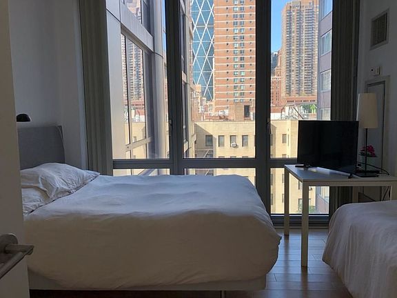 5th image of 310 W 52nd St APT 7A