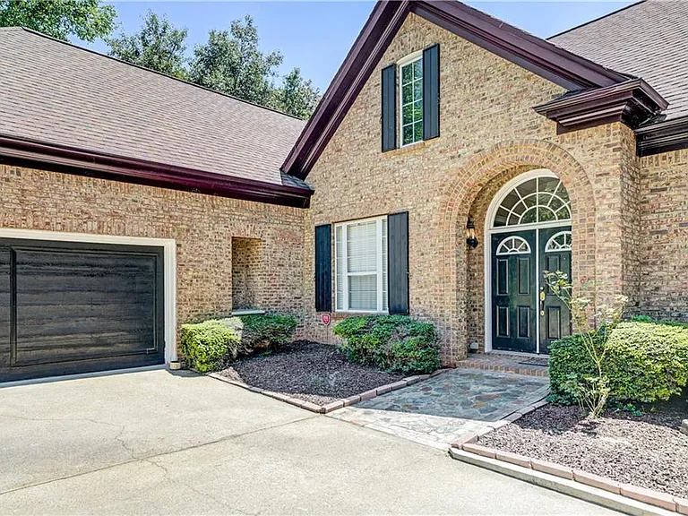 1566 Greyson Rdg — Photo 3