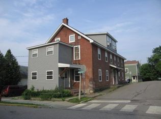 12 North St APT D, Winooski, VT 05404