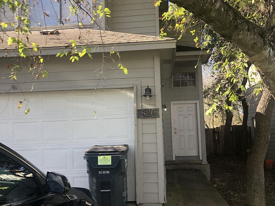 1st image of 826 Sagewood Trl