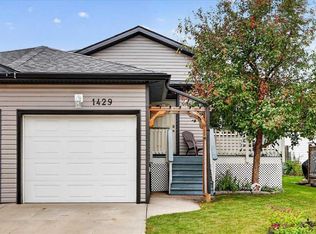 1429 E Strathcona Way, Strathmore, AB T1P 1S9