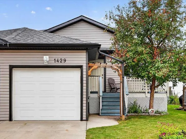 1429 E Strathcona Way, Strathmore, AB T1P 1S9