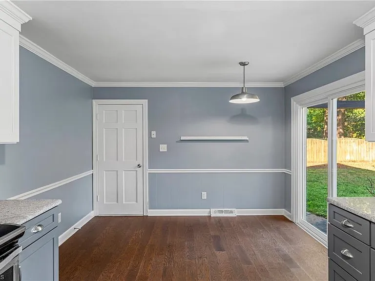 4103 Oak Hollow Dr — Photo 14