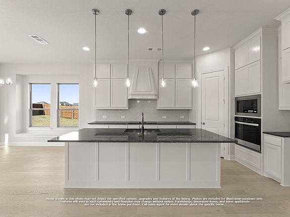 4th image of 2113 Redding Dr