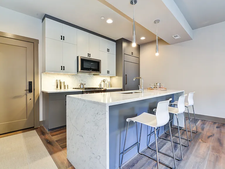 3220 Grace St NW #4 — Photo 3