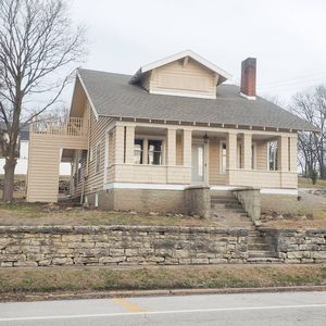 208 E Quincy St, Pleasant Hill, IL, 62366