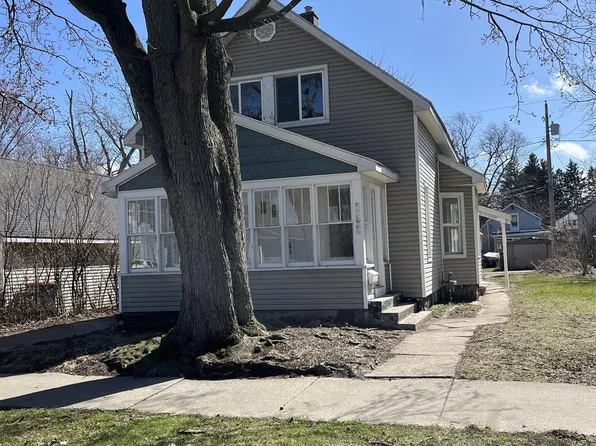 252 E 13th St, Holland, MI 49423