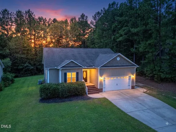 20 Sequoia Dr, Clayton, NC 27527
