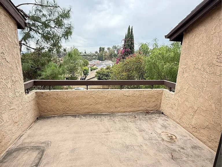 2226 Calle Leon — Photo 24