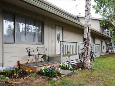248 Zappa Pl, Anchorage, AK, 99504
