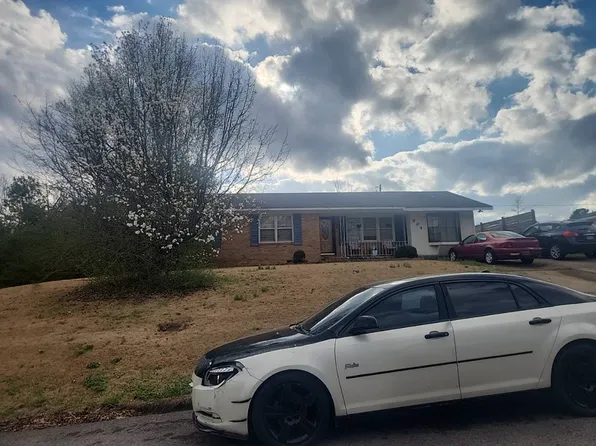 804 Westfield Dr, Fairfield, AL 35064