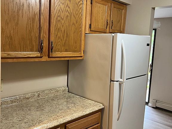 3rd image of 147 Shields Rd #1