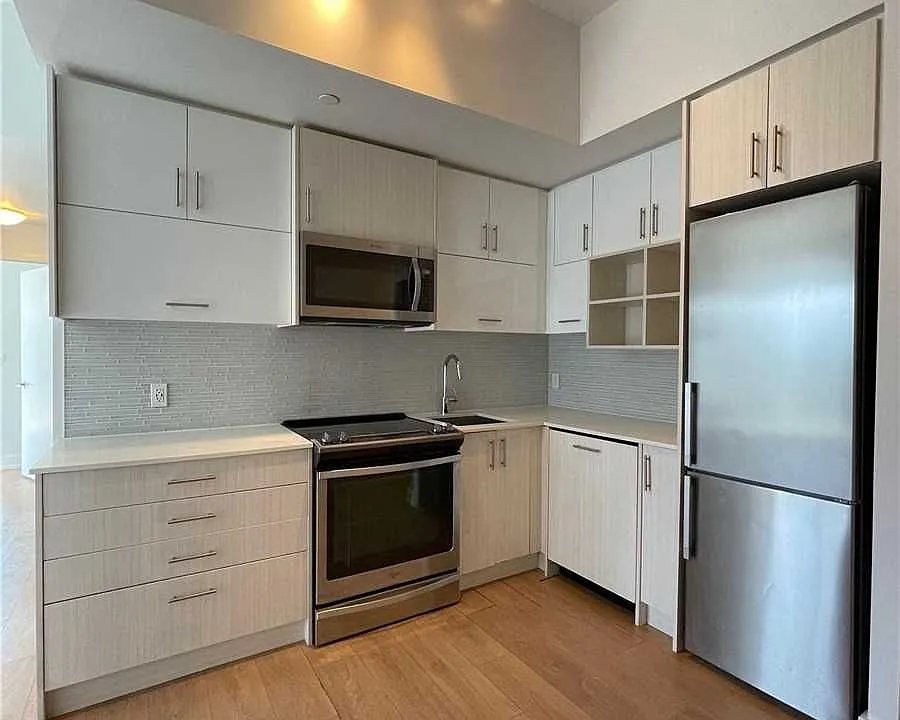 128 Fairview Mall Dr #419