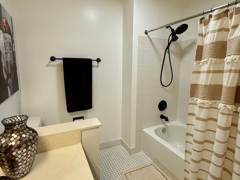 259 Doral Ct #6 — Photo 15