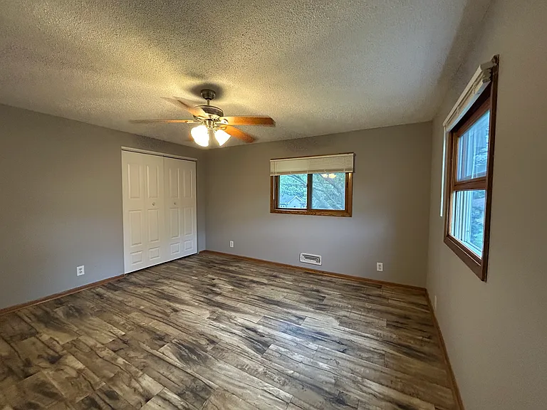 348 Belle Aire Dr — Photo 8