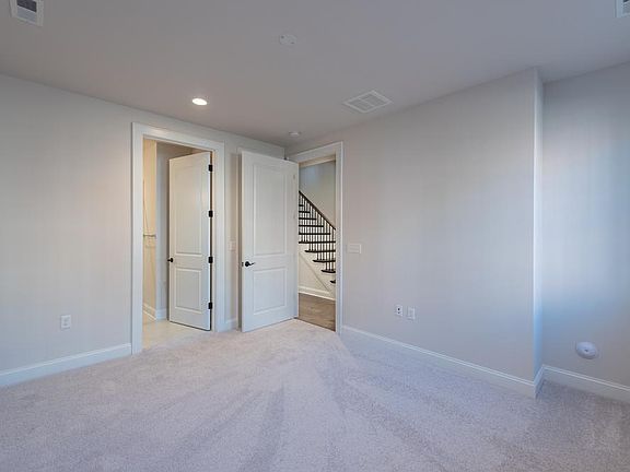 5th image of 5 E Main St #14