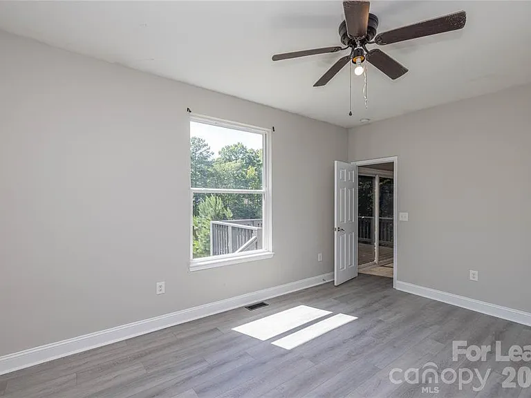 429 Creswell Rd — Photo 23