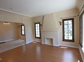 126 S Olive Ave, Alhambra, CA