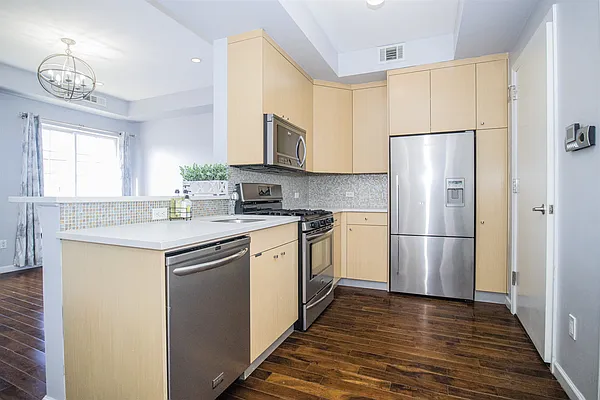 Sold by Corcoran | media 25