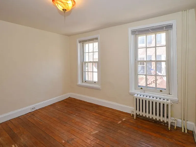 248 S Warnock St — Photo 14