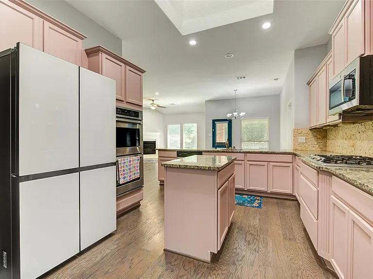 9802 Massanutten Ln — Photo 26