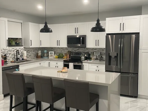 420 SW 14th Ave, Fort Lauderdale, FL 33312