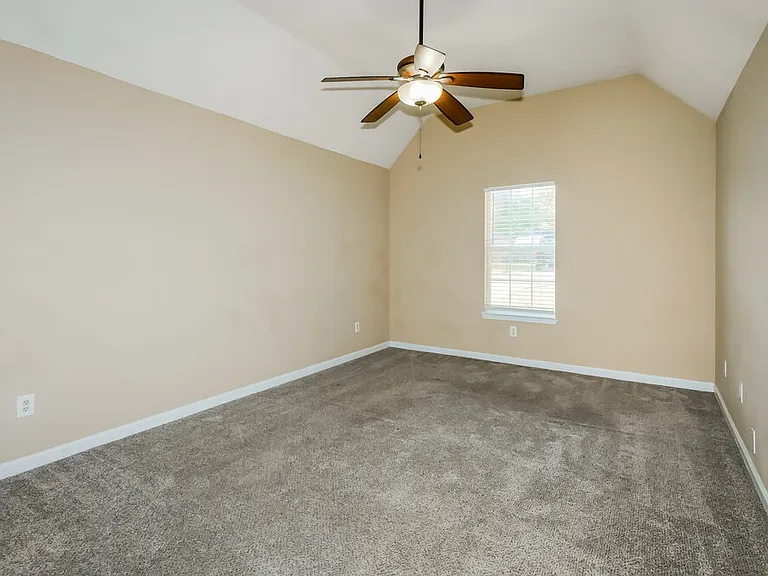 6916 Fox Briar Cv — Photo 8