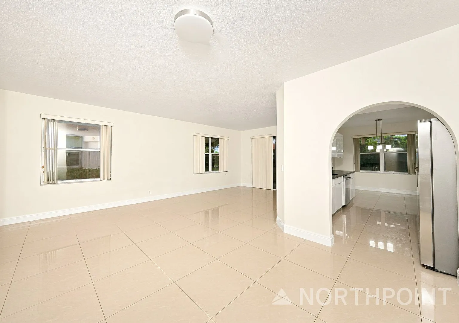 3-Bedroom, 2 Bath Condo for Rent in Boca Raton, FL | Modern Kitchen & Community Pool — Photo 3