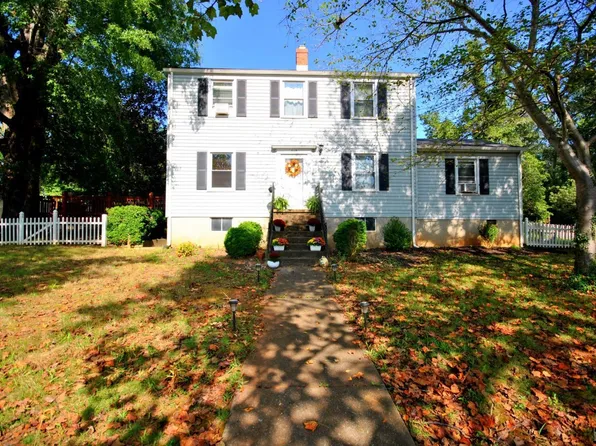 318 11th St, Altavista, VA 24517