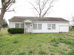 711 Raab Ave, Victoria, TX 77901