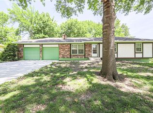 326 SW 5th St, Blue Springs, MO 64014