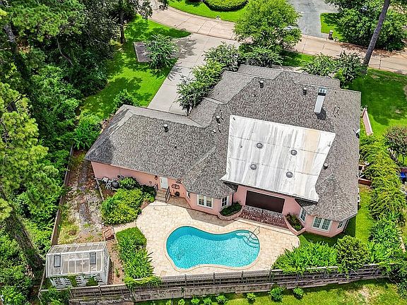 3rd image of 6421 Birnamwood Rd