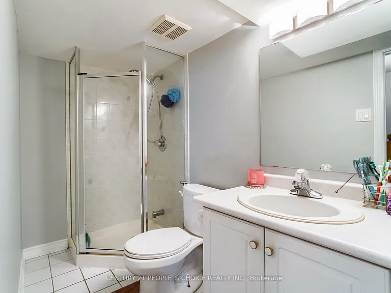 5658 Glen Erin Dr #7 — Photo 39