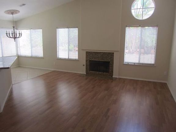 3rd image of 13452 Lafayette Ct