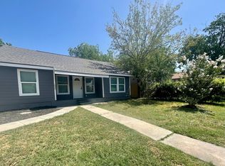 1035 W Wildwood Dr, San Antonio, TX 78201