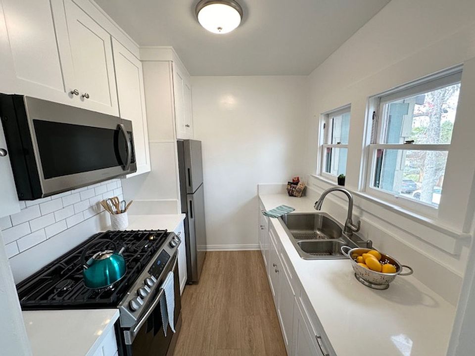1st image of 1400 Fremont Ave APT 17