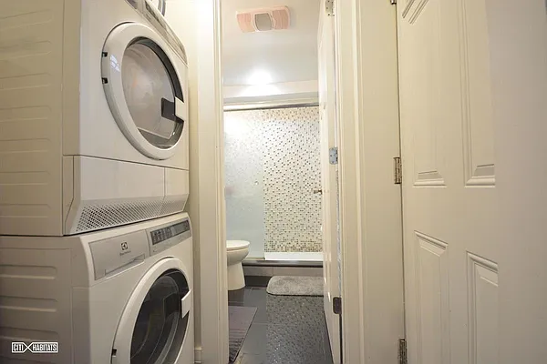 Rented by Corcoran | media 23