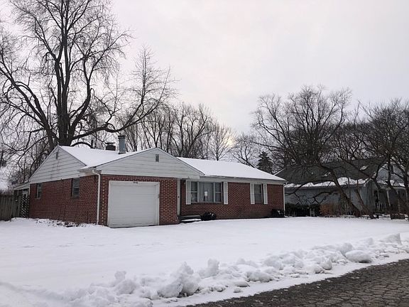 3rd image of 20 Lincoln Dr