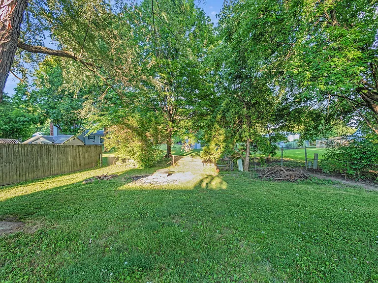 1449 Moores Mnr — Photo 25