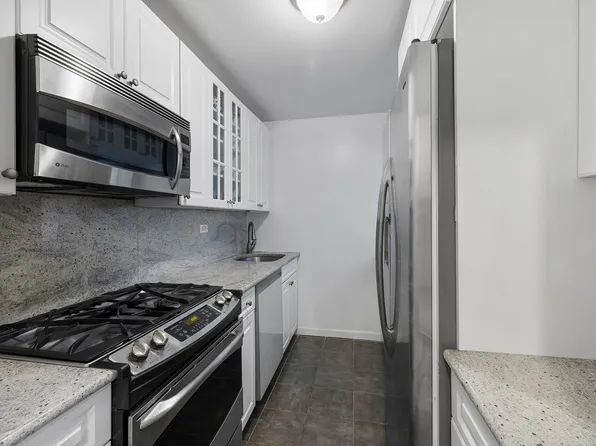 160 West End Avenue image 2 of 5