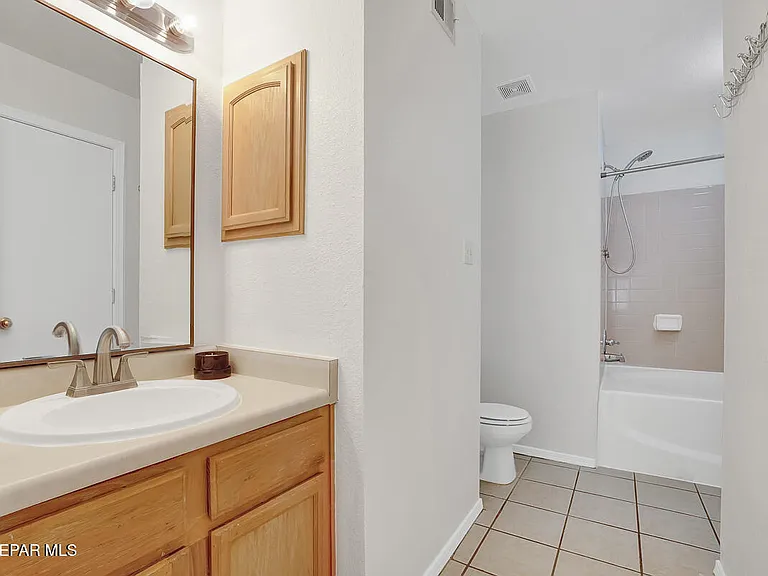 2304 Tierra Blanda Dr — Photo 8