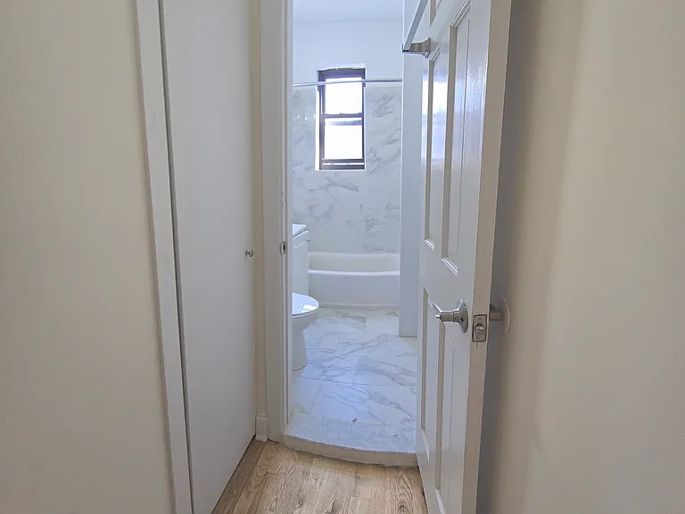 13209 Maple Ave #43D — Photo 7