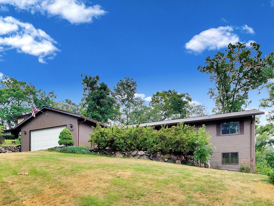 1st image of 3246 N Robin ROAD