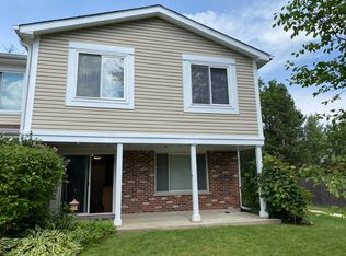 403 Kennedy Pl, Vernon Hills, IL 60061