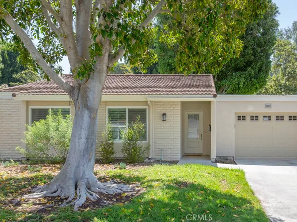 3325 Via Carrizo Unit D, Laguna Woods, CA 92637