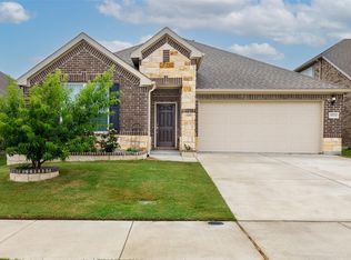 3824 Hawsbrook Ln, Fort Worth, TX 76137