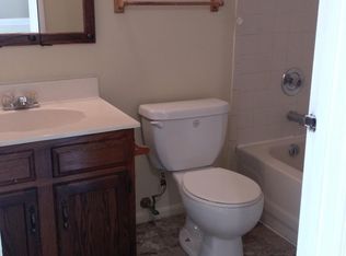 39 Vanderbilt Ct, Sicklerville, NJ 08081