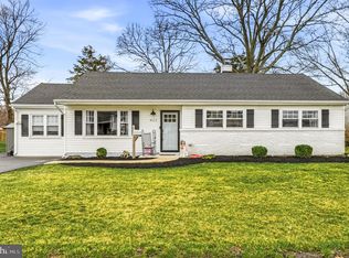 422 Chapel Ave E, Cherry Hill, NJ 08034