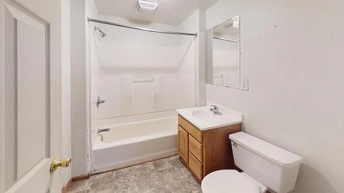 214 N 16th St #B — Photo 12